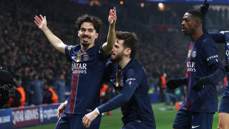 博彩中的“可获得性启发”：为什么看到别人赢大钱的报道会让你觉得中奖很容易？（别人中大奖的报道为何让你误以为中奖很容易：博彩中的可得性启发）